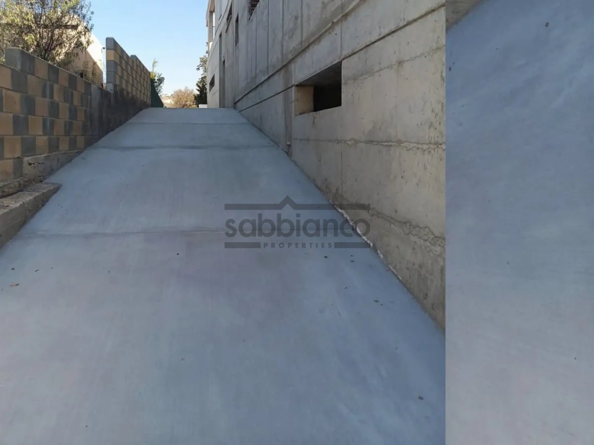 Warehouse 500 m² for rent in Geroskipou, Paphos, Cyprus