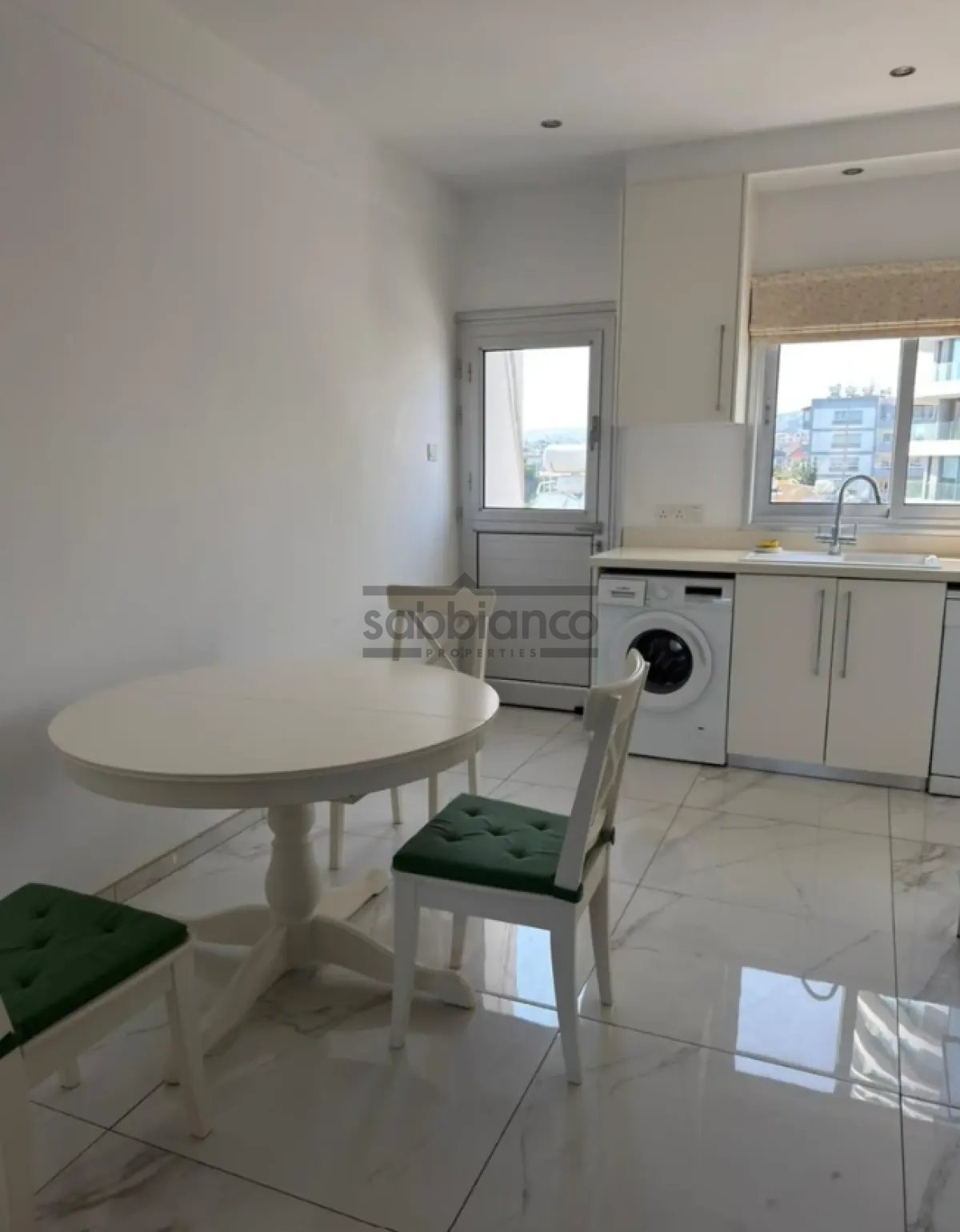 3-bedroom penthouse for rent 100 m² in Agia Zoni, Limassol, Cyprus