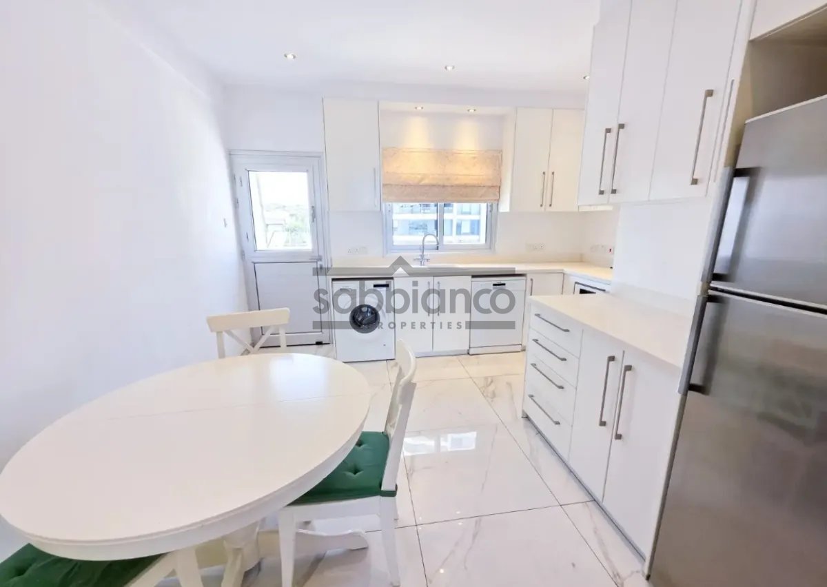 3-bedroom penthouse for rent 100 m² in Agia Zoni, Limassol, Cyprus