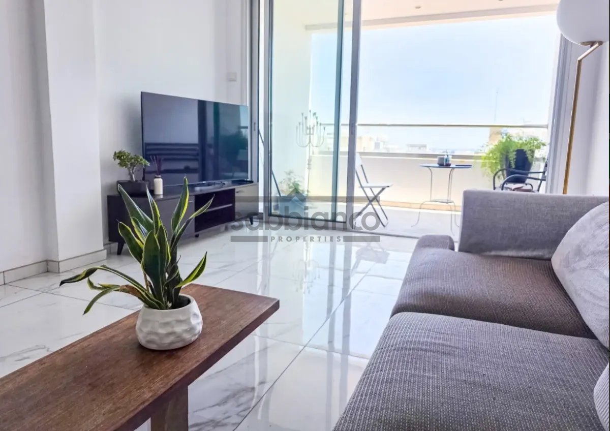 3-bedroom penthouse for rent 100 m² in Agia Zoni, Limassol, Cyprus